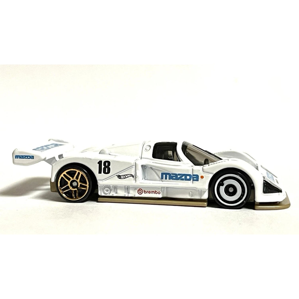 Auto Hot Wheels Mazda 787B Juguete Infantil Mattel 226/250