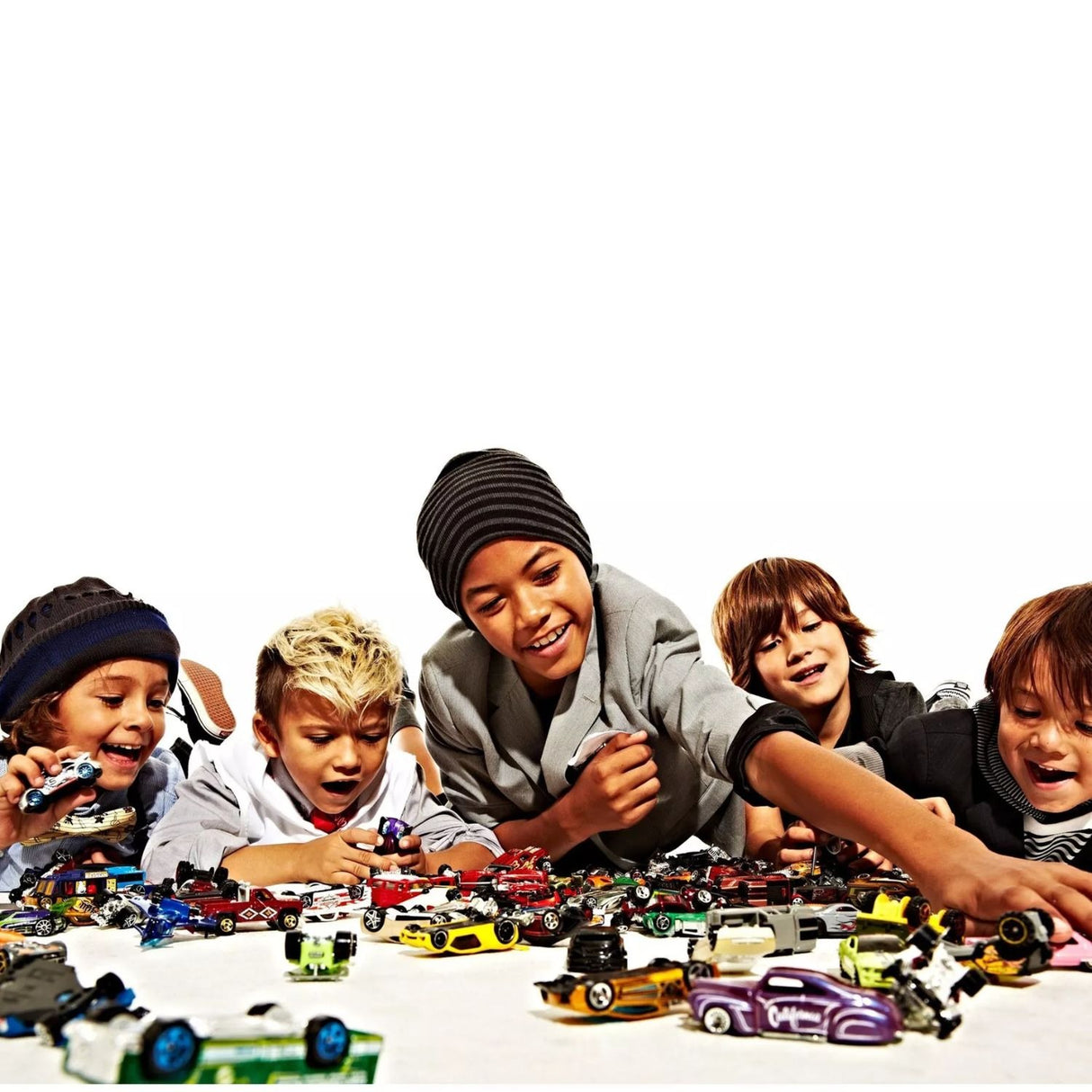Set 5 Autos Basicos Hot Wheels Tooned Vehiculo Mattel Coche