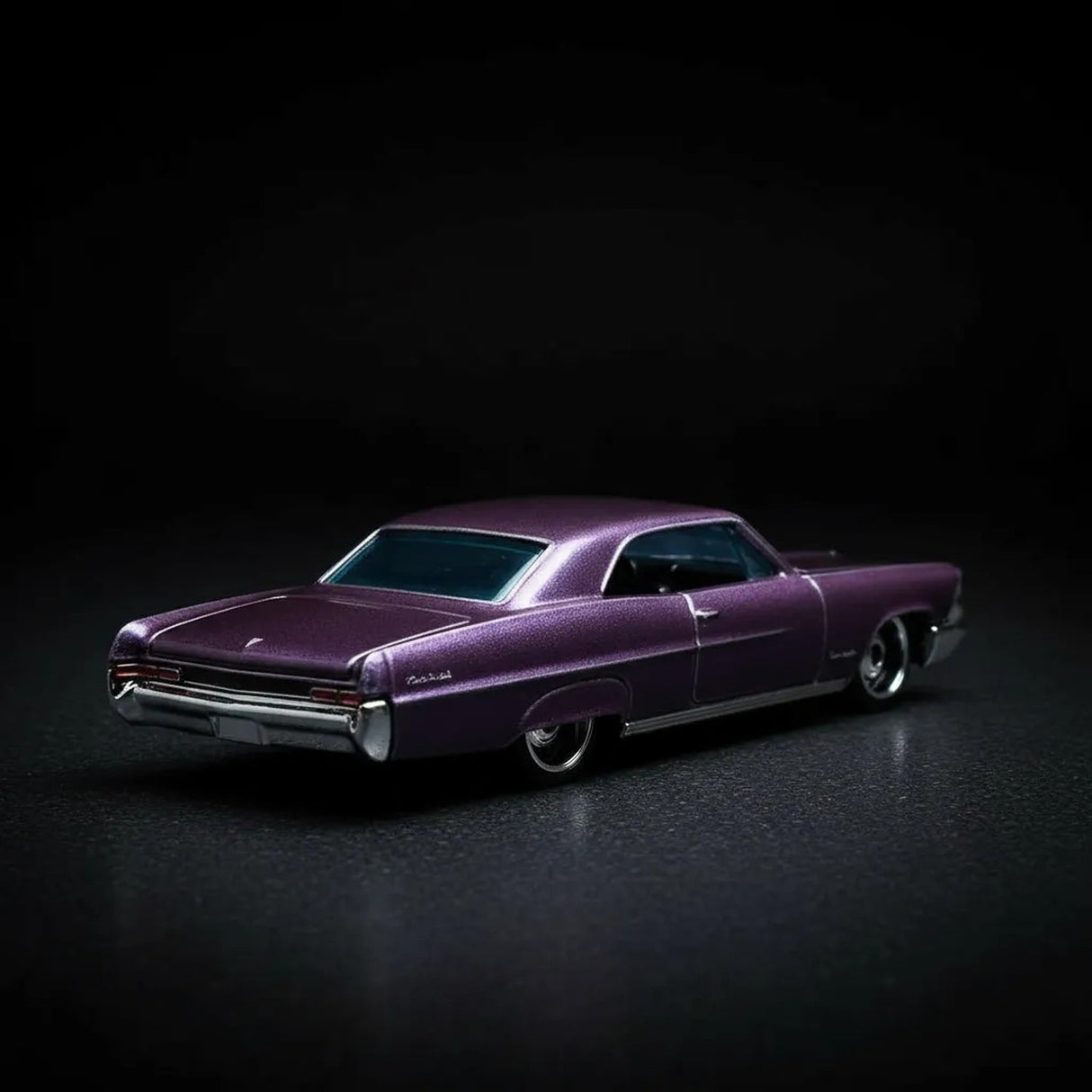 Pontiac Bonneville 1965 Hot Wheels Silver Ser