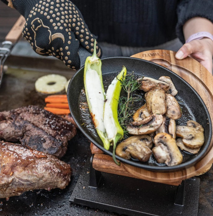 Sartén Ovalado Wayu Hierro Fundido Con Base Madera Fierro Disfruta de una cocción uniforme y duradera. ¡Haz tu compra y transforma tu cocina hoy!-4