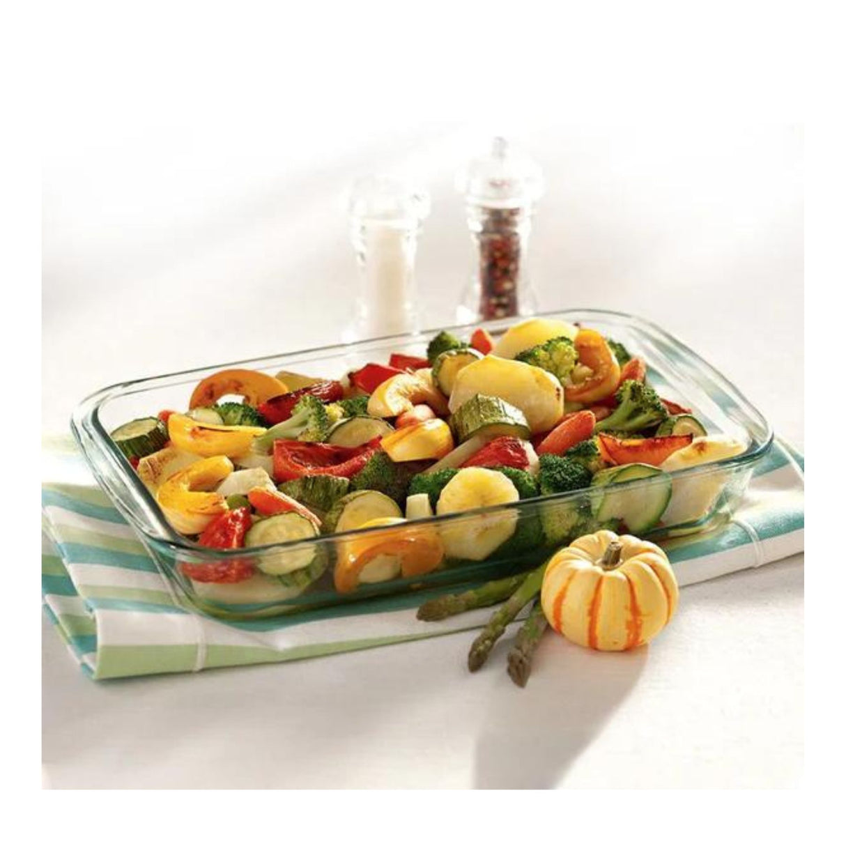 Asadera rectangular de vidrio Marinex de 1600mL, perfecta para cocinar y servir. Resistente y fácil de limpiar. ¡Compra hoy y mejora tus recetas!-2