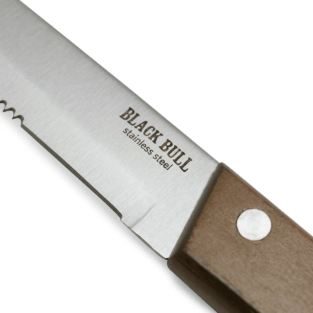 Set 4 Cuchillos Acero Steak Extra Filo Black Bull. Disfruta de cortes precisos y elegantes en cada comida. ¡Haz tu pedido y transforma tu experiencia culinaria!-2