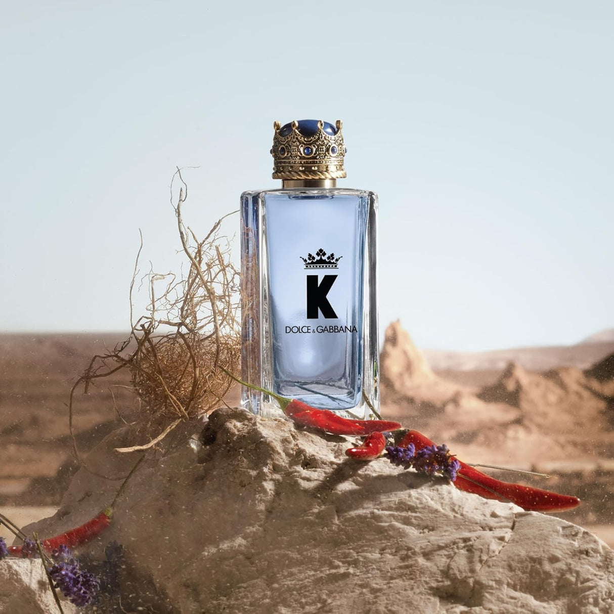 Dolce Gabbana King Edt 200ml Hombre, una fragancia intensa y sofisticada que resalta tu personalidad. ¡Descúbrelo ahora y conquista con tu aroma!-3