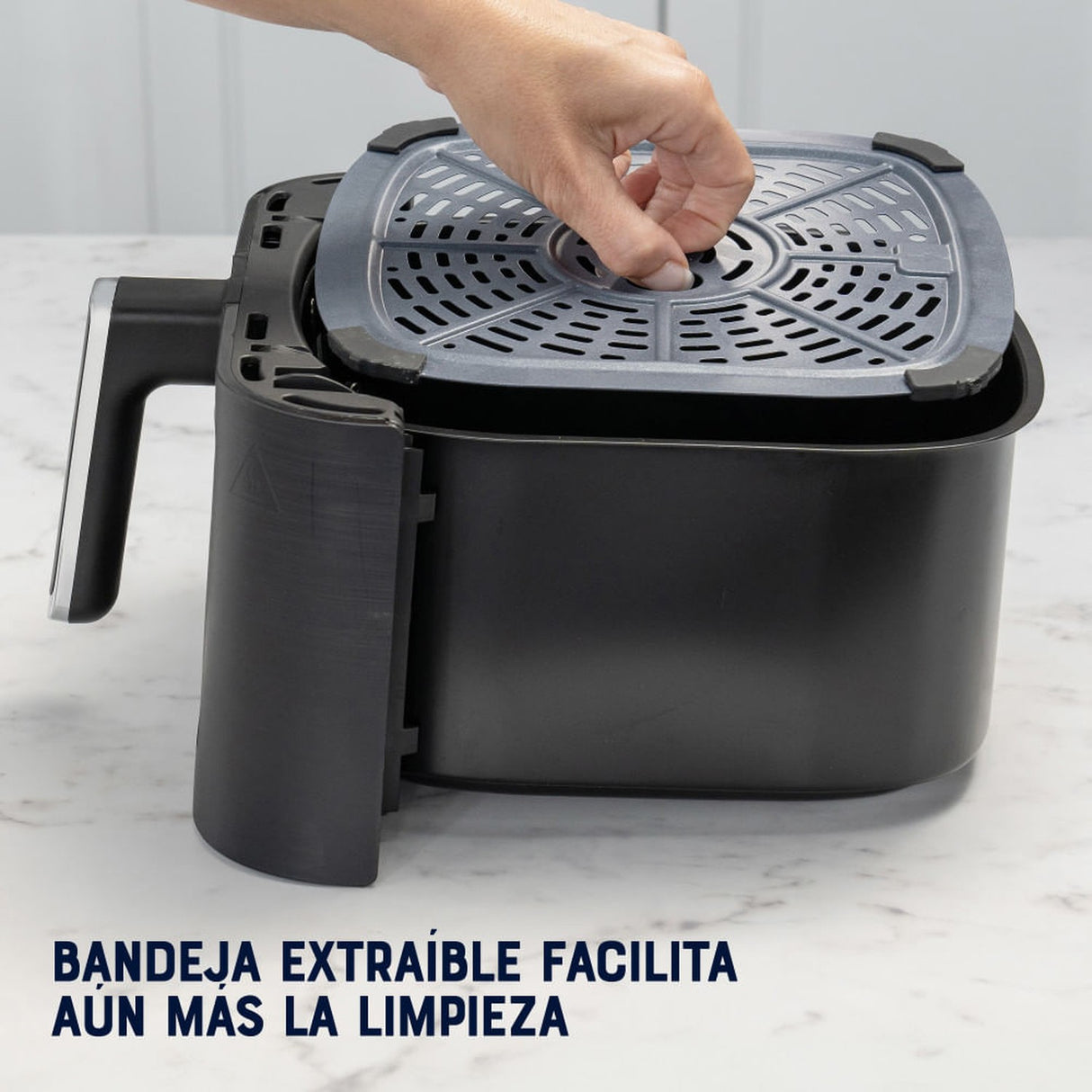 Freidora de Aire Manual Oster® DiamondForce 4L: cocina saludable y crujiente con menos aceite. ¡Descúbrela y mejora tus comidas hoy!-7