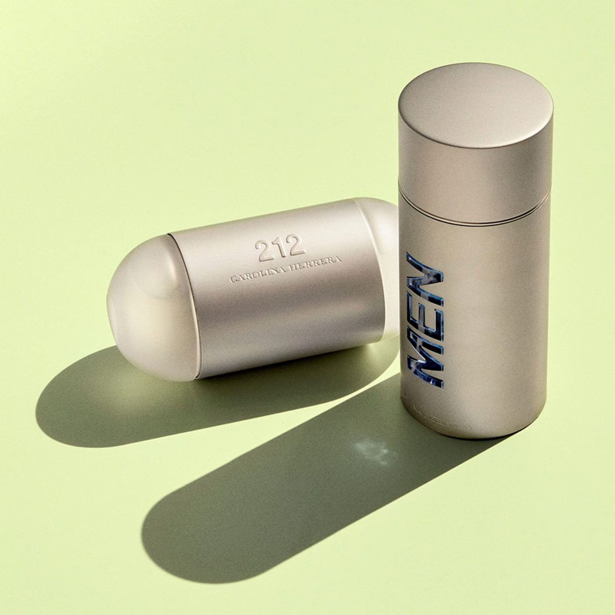 Perfume 212 Men Carolina Herrera Hombre EDT 100 mL con fondo verde claro