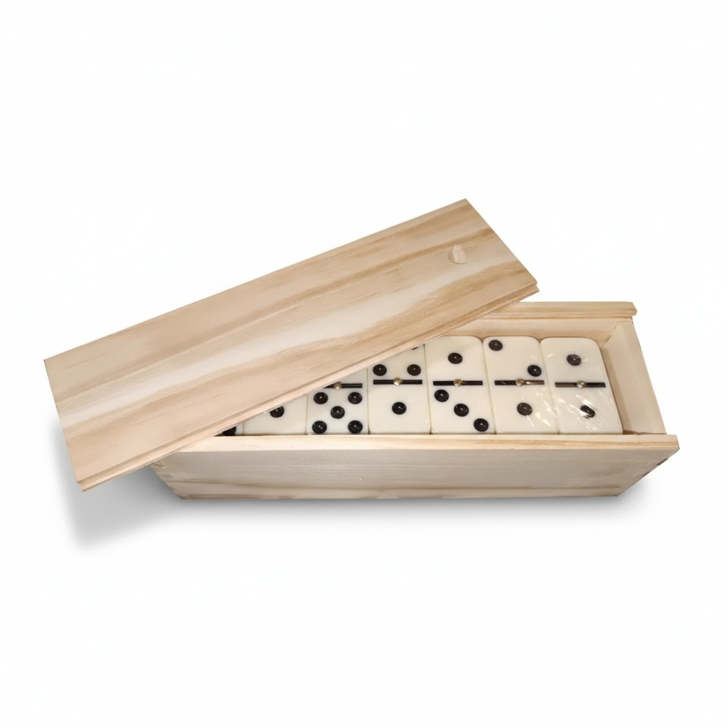Set domino 28 piezas caja madera double six vista frontal fondo blanco