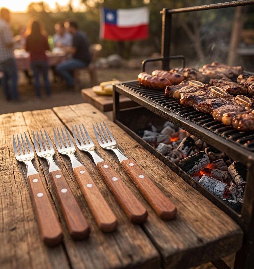 Tenedores madera acero inoxidable mesa Fiestas Patrias quincho decorado