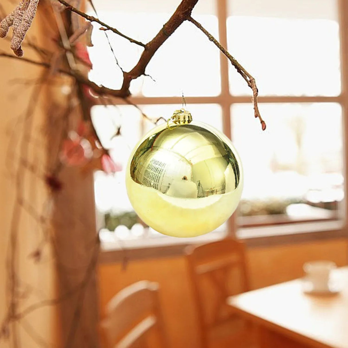6 Esferas Navideñas Bambalinas Adorno 6cm Dorado Decoracion. Perfectas para dar un toque elegante a tu árbol. ¡Compra ahora y decora tu Navidad!-3