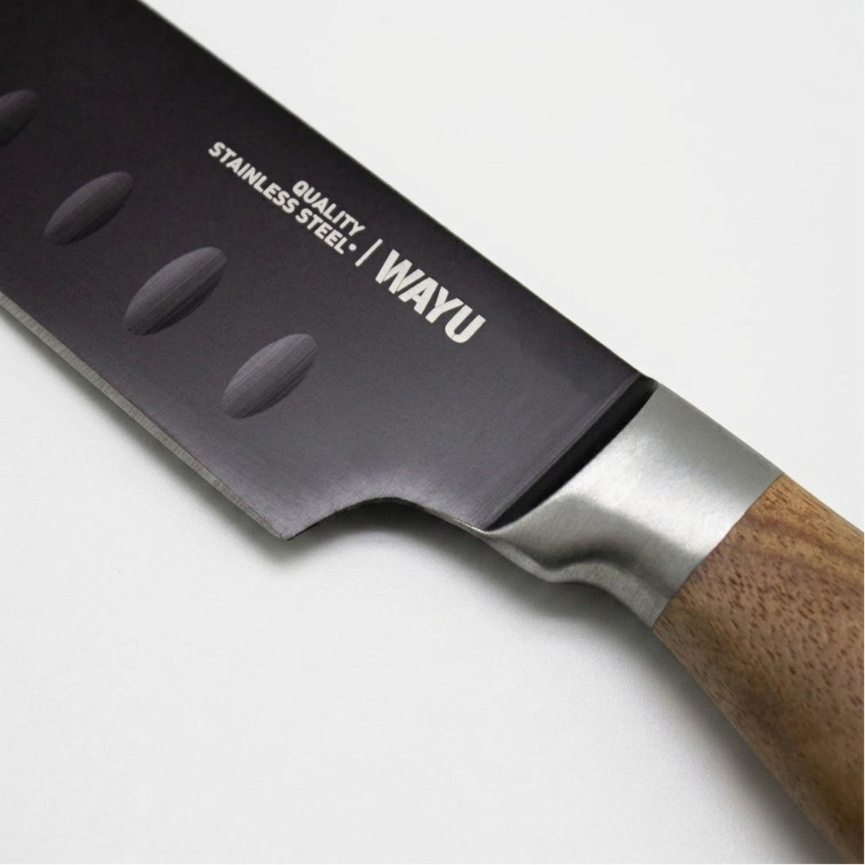 Cuchillo Santoku Antiadherente 13 cm Wayu BBQ Master zoom fondo blanco