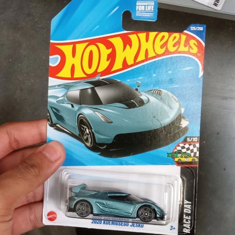 Auto Hot Wheels Regular 2020 Koenigsegg Jesko Mattel 125/250