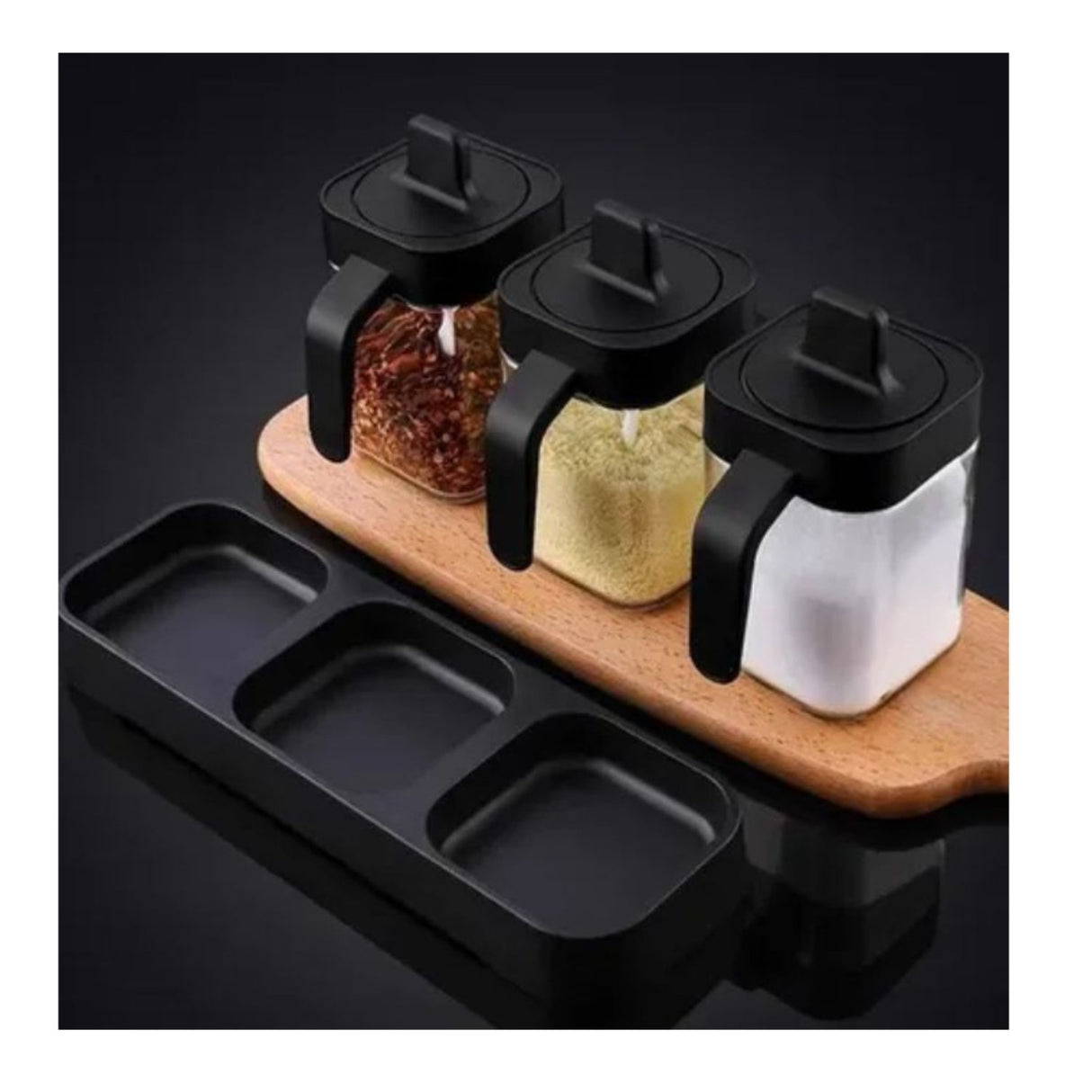 Especiero moderno de 3 frascos negros de plástico, con tapas herméticas y diseño elegante, ideal para organizar especias en la cocina.-1-2-1