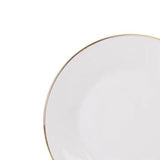 Plato de entrada de 27cm en porcelana blanca con borde dorado, ideal para servir ensaladas y postres en cenas elegantes.-3