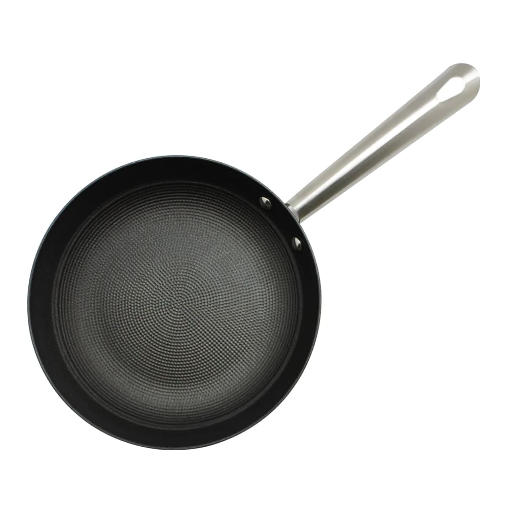 Sartén Iron Cast Wayu 24 CM: Calidad y Durabilidad para tus Preparaciones. Disfruta de una cocción uniforme y fácil limpieza. ¡Haz tu compra ahora!-3