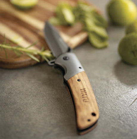 Cuchillo Navaja Wayu: Elegancia y Versatilidad en tu Bolsillo. Disfruta de cortes precisos y un diseño elegante. ¡Hazte con el tuyo y mejora tu experiencia!-2