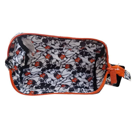 Estuche Escolar Diseño Ratón Dibujos Animados Blanco Negro

Organiza tus útiles escolares con estilo y diversión. ¡Haz tu pedido ahora y sorprende a los más pequeños!-2