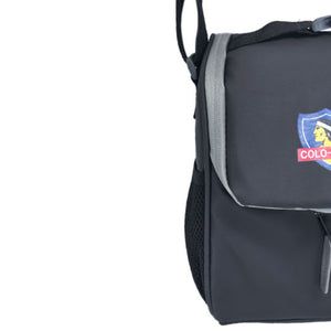 Bolso Deportivo Negro Colo Colo Compartimentos Ajustables ¡Haz tu pedido ahora y lleva tu pasión por Colo Colo a todas partes!-1-4