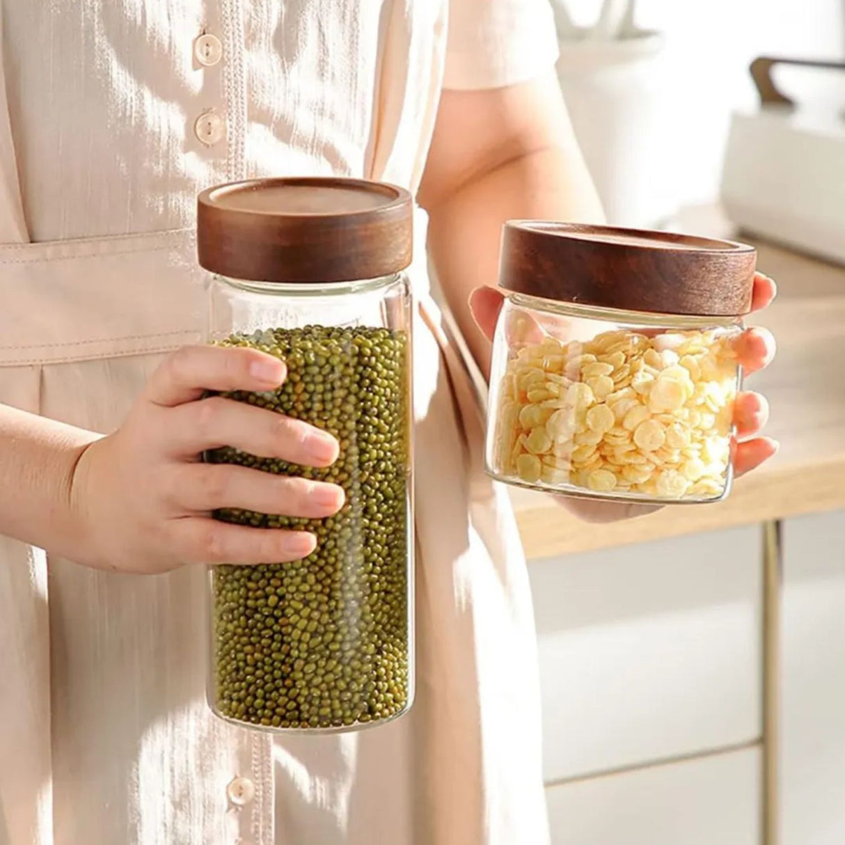 Set 3 Frascos Vidrio Con Tapa De Madera De 500ml Allegra. Perfectos para almacenar y decorar tu cocina. ¡Compra ahora y organiza tu hogar!-1-2