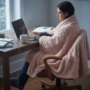 Manta Jacquard Polar Sherpa Martiné Blanco Camel 127x152 cm. Manta cálida y suave con diseño acogedor ideal para complementar cualquier ambiente. ¡Compra ahora!-4
