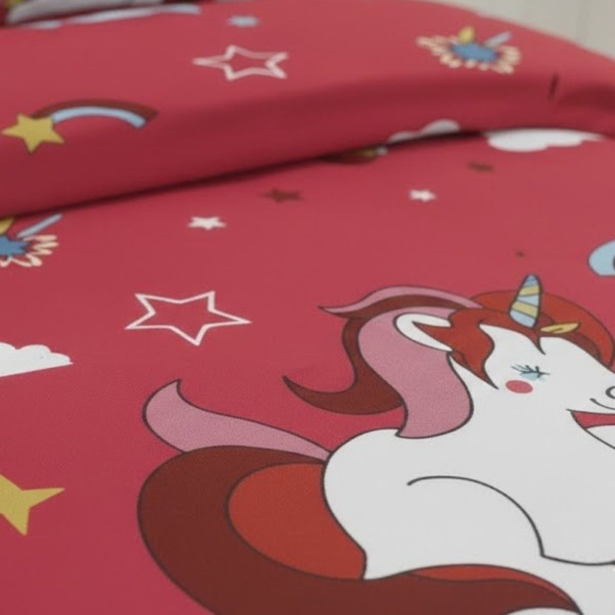 Juego de Sábanas Infantil Unicornio 1.5 Plazas Poliéster Diseño Arcoíris | Disparo.cl