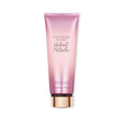 Victoria Secret Velvet Petals Locion 237Ml Mujer. Disfruta de una fragancia seductora y suave para tu piel. ¡Compra ahora y deslumbra con tu aroma!-1