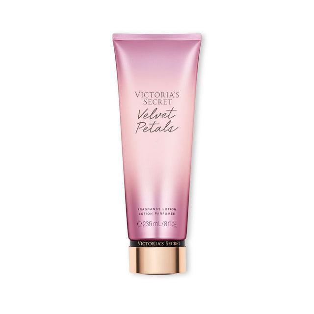Victoria Secret Velvet Petals Locion 237Ml Mujer. Disfruta de una fragancia seductora y suave para tu piel. ¡Compra ahora y deslumbra con tu aroma!-1