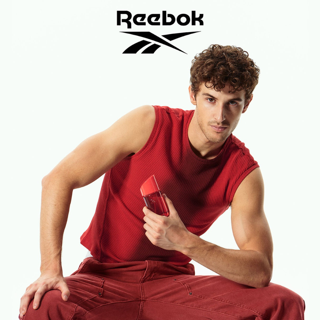 Reebok Iconic Red Edp 100 Ml Hombre, una fragancia fresca y enérgica que resalta tu personalidad. ¡Descúbrela y marca la diferencia hoy!-3