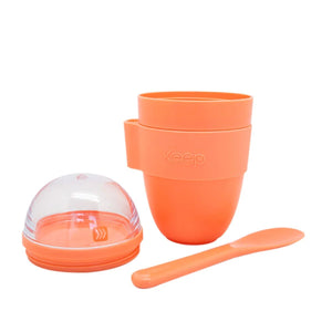 Vaso para Yogurt y Cereal Keep 330ml con Cuchara naranja 3 piezas fondo blanco