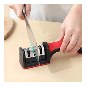 Afilador cuchillos profesional uso cocina hogar chileno mujer afilando