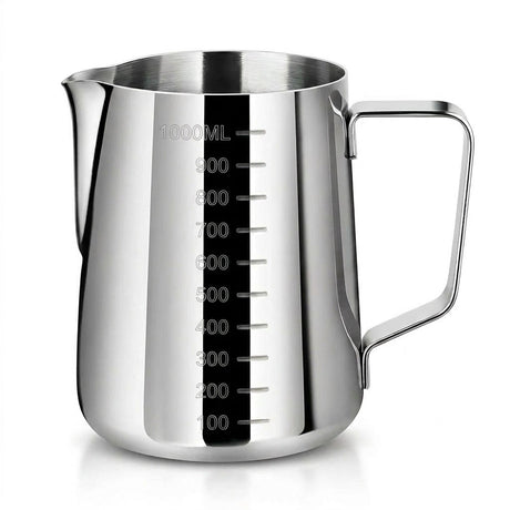 Jarra lechera acero inoxidable 1000mL medidor barista vista frontal fondo blanco