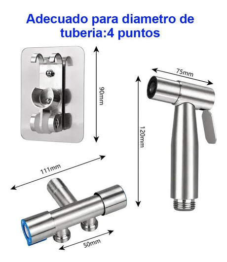 Ducha bidet árabe instalada en baño chileno junto al inodoro blanco