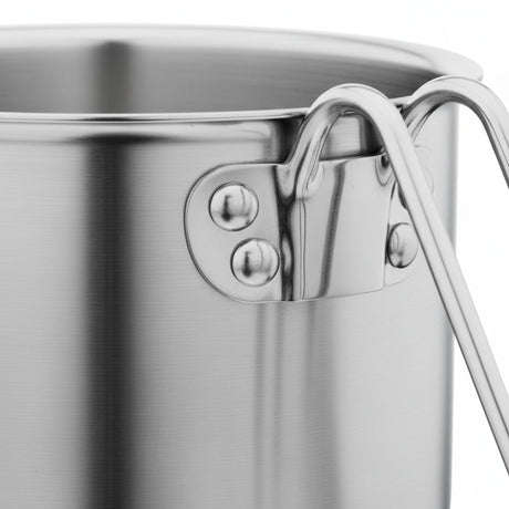 Lechero inoxidable Wens cocina chilena mesa madera mañana