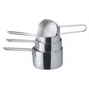 Set 4 tazas medidoras acero inoxidable Cuiner apiladas fondo blanco vista frontal
