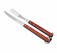 Set parrillero cuchillo tenedor mango madera acero inoxidable fondo blanco