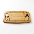 Tabla bambú picoteo con cuchillos queso set 3 piezas fondo blanco