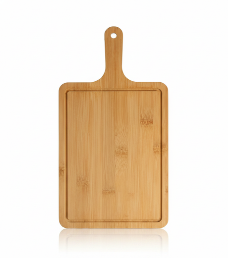 Tabla de picar bambú rectangular con mango vista frontal fondo blanco