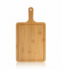 Tabla de picar bambú rectangular con mango vista frontal fondo blanco