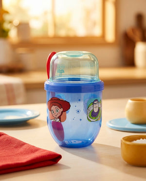 Taza snack Toy Story 5 plástico azul en cocina hogar Chile